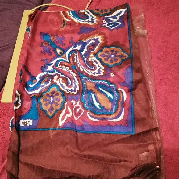 Isaac Mizrahi Accessories - 💐NWOT ISSAIC MIZRAHI SPRING SCRAF W/BOTTOM FRINGE Isaac Mizrahi Accessories - 💐NWOT ISSAIC MIZRAHI SPRING SCRAF W/BOTTOM FRINGE